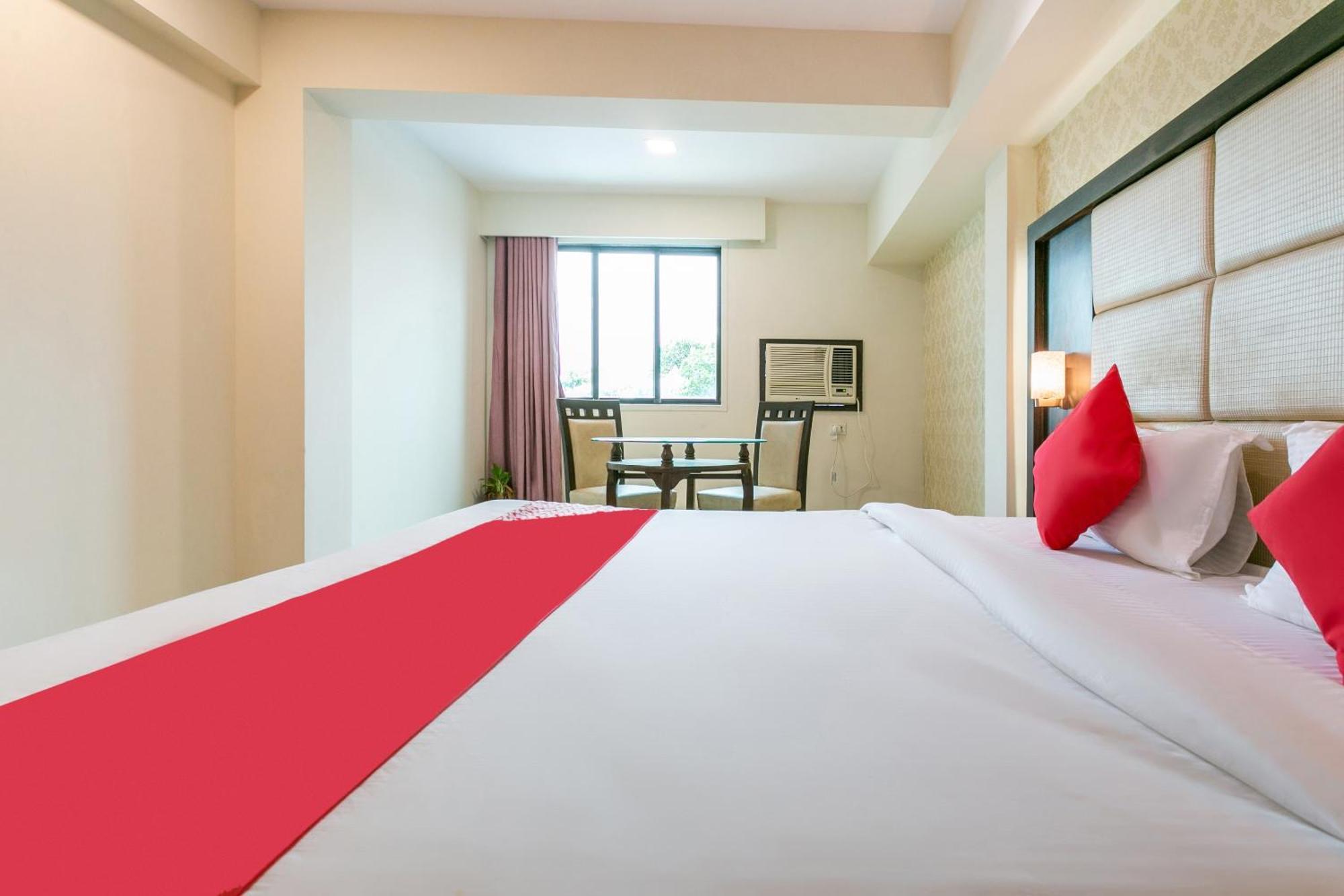 Collection O Pearl Residency Hotel 3*